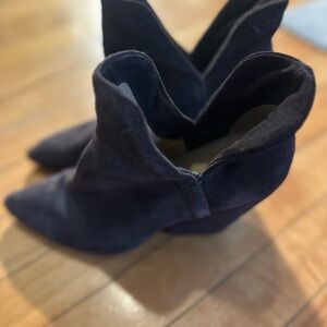 Splendid Suede Chocolate Booties